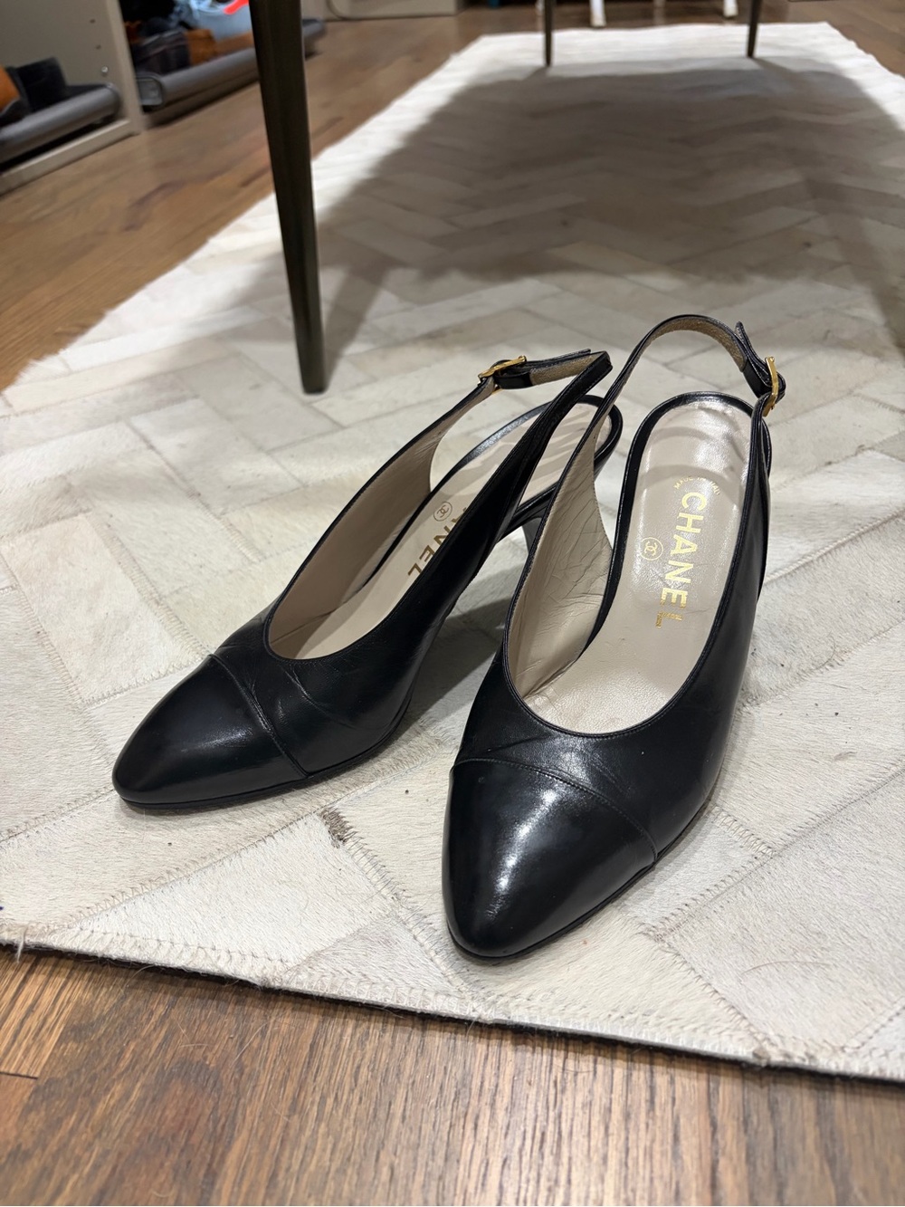 CHANEL Black Pointed Leather Slingback Pumps